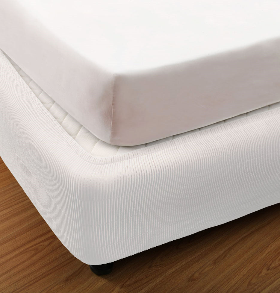 Elastic Fitted Quilted Valance/Bed Wrap White