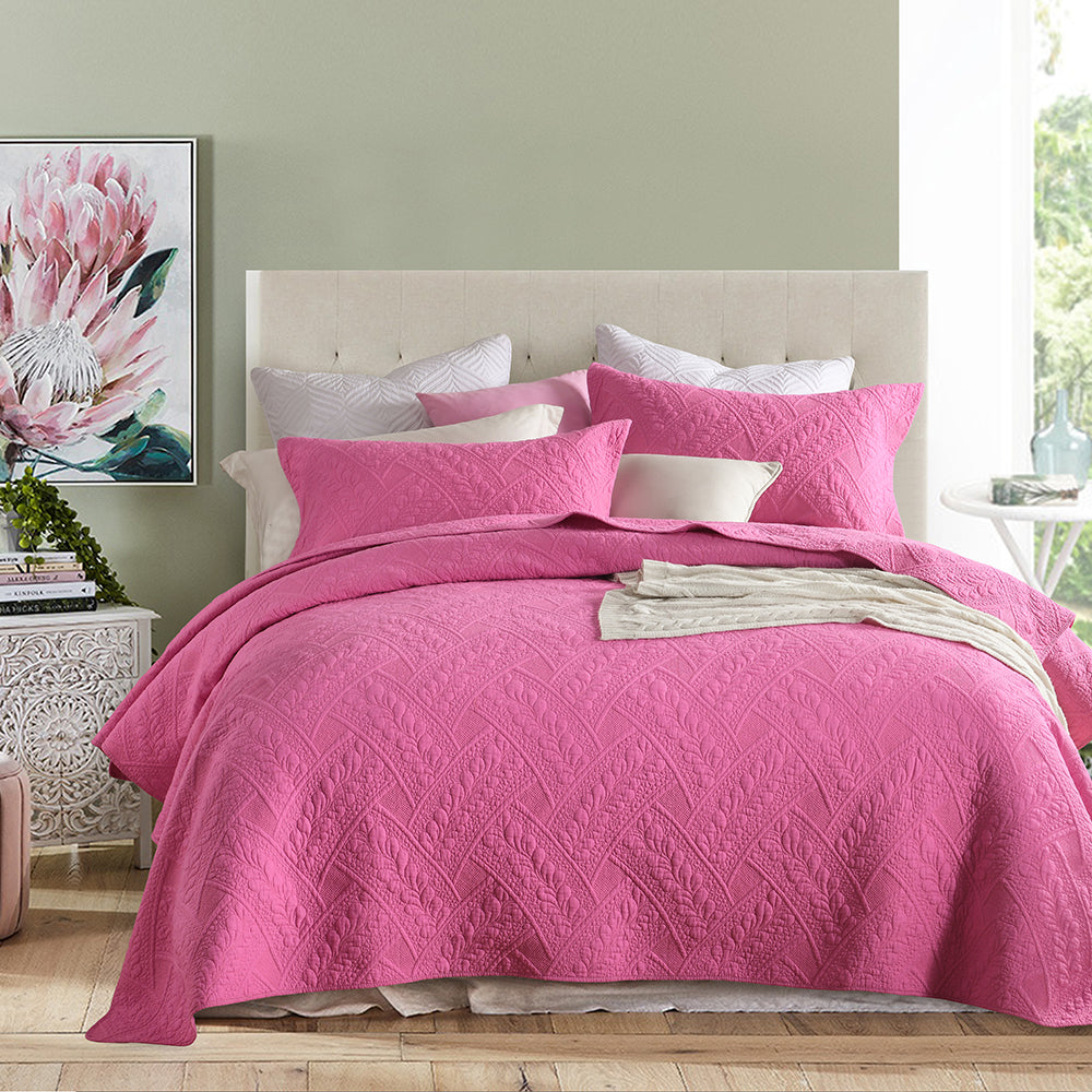 100% Cotton Hot Pink Patchwork Coverlet Bedspread with floral design